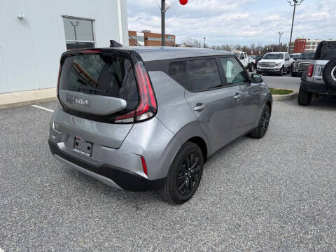 2025 Kia Soul LX