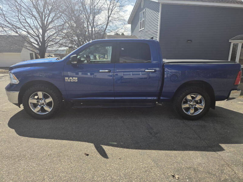 2017 RAM 1500 SLT