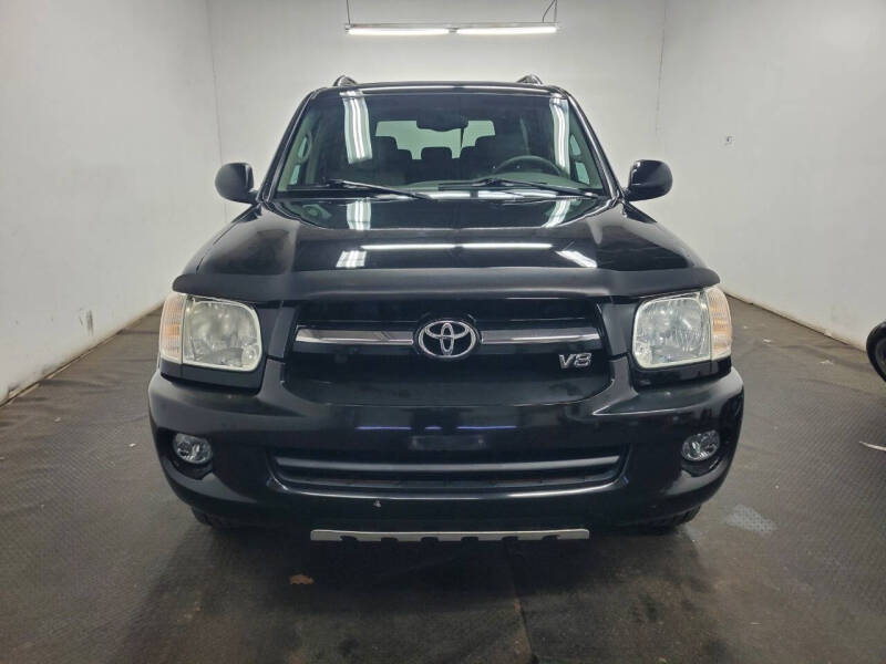 2005 Toyota Sequoia SR5