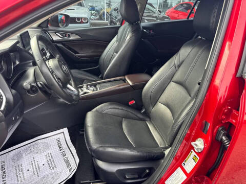 2017 Mazda MAZDA3 Grand Touring
