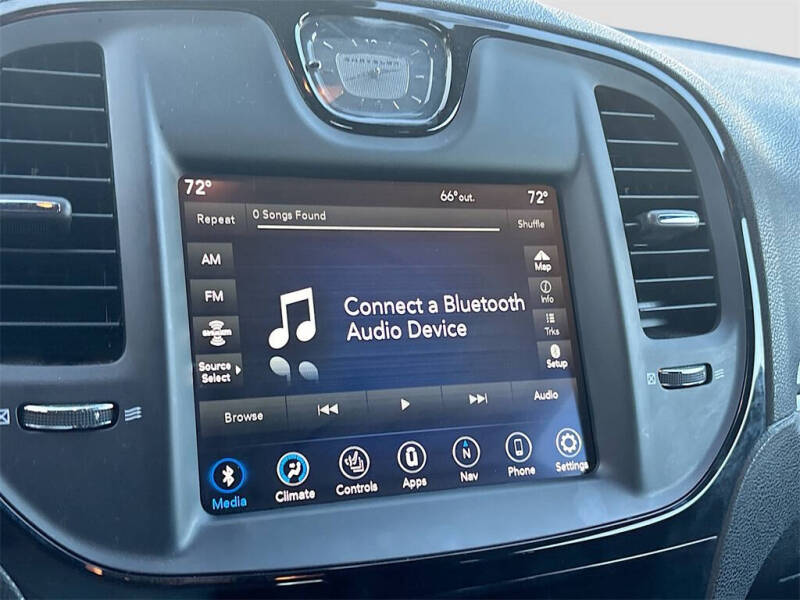 2023 Chrysler 300 S V8