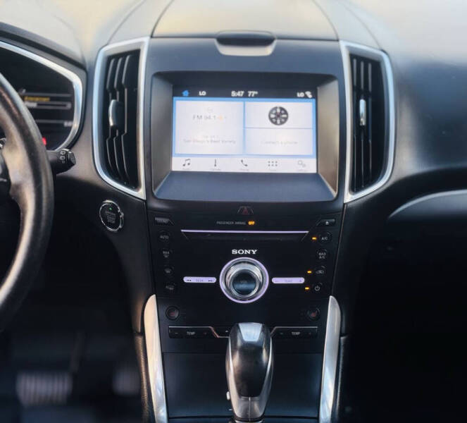 2017 Ford Edge Titanium