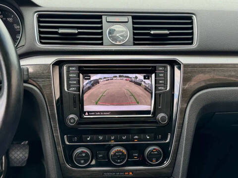 2017 Volkswagen Passat 1.8T SE