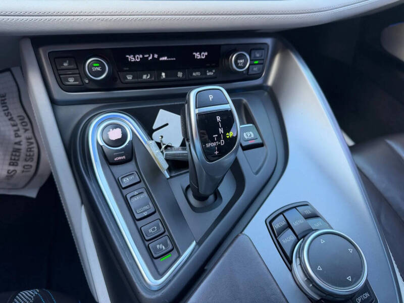 2015 BMW i8