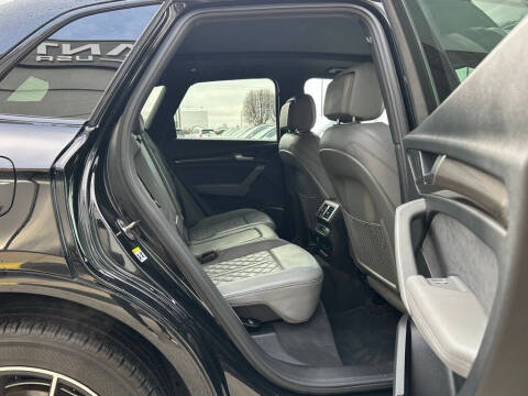 2022 Audi SQ5 3.0T quattro Prestige