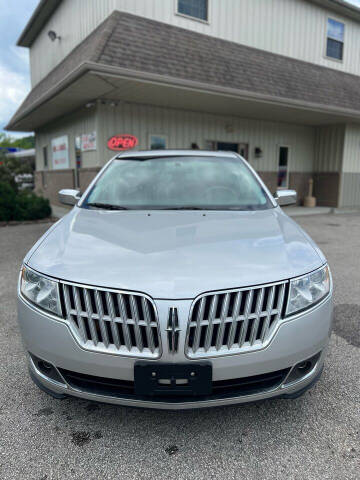 2012 Lincoln MKZ for sale at Austin's Auto Sales in Grayson KY