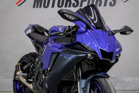 2023 Yamaha YZF-R1