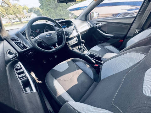 2017 Ford Focus ST