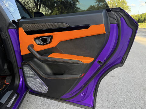 2022 Lamborghini Urus