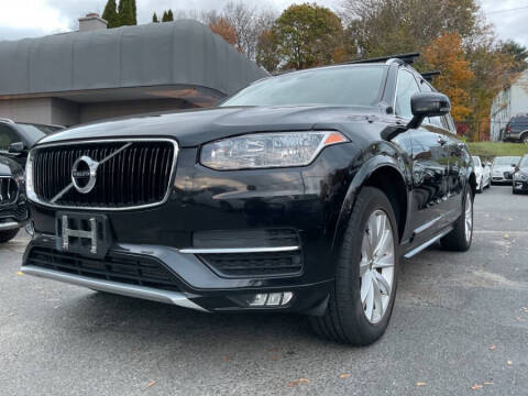 2016 Volvo XC90 T6 Momentum