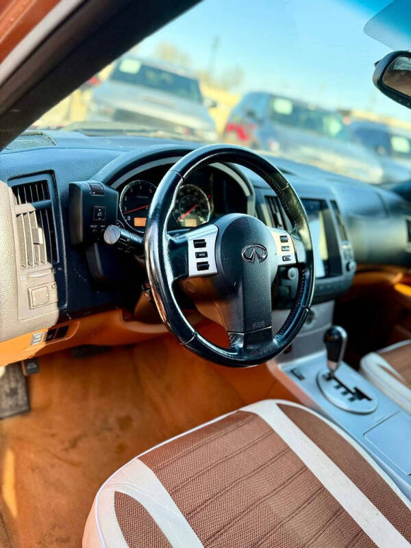 2004 Infiniti FX35
