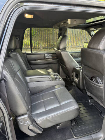 2010 Lincoln Navigator L