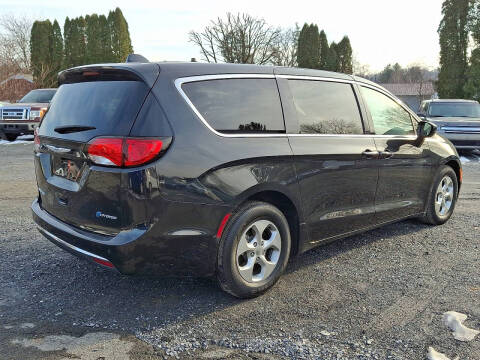 2018 Chrysler Pacifica Hybrid Touring Plus