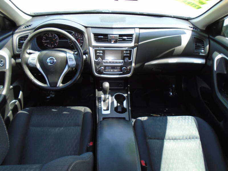 2017 Nissan Altima 2.5 SV