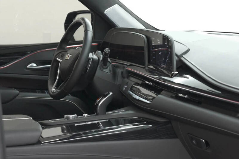 2023 Cadillac Escalade-V ESV