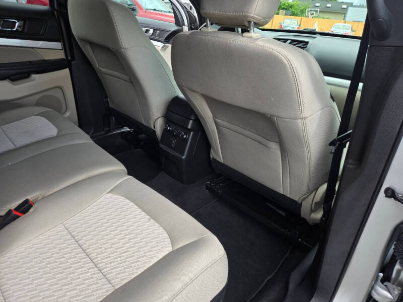 2018 Ford Explorer