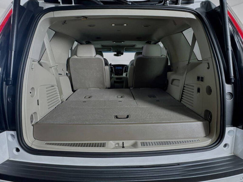 2019 Cadillac Escalade Luxury