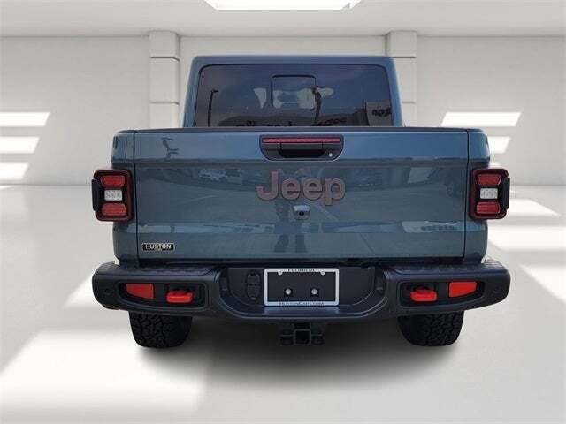 2024 Jeep Gladiator