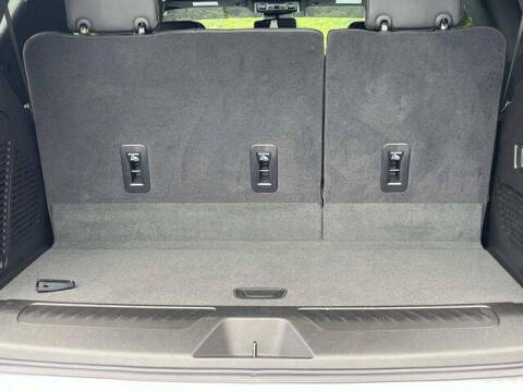 2025 GMC Yukon Elevation