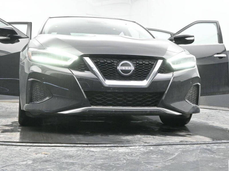 2023 Nissan Maxima