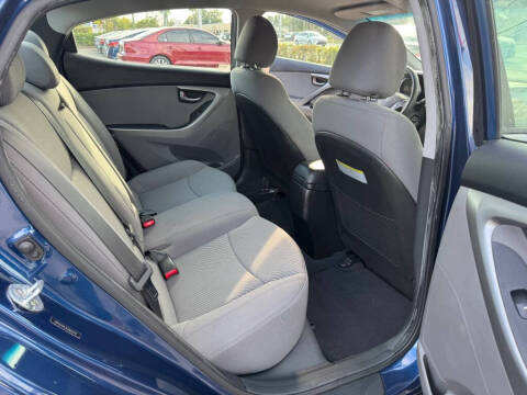 2015 Hyundai Elantra SE