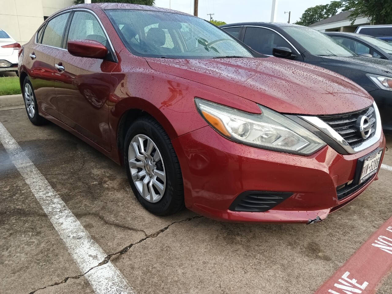 2016 Nissan Altima for sale at Auto Haus Imports in Grand Prairie, TX