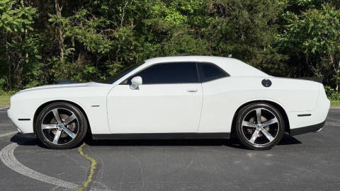 2016 Dodge Challenger R/T Shaker