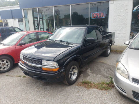 2000 Chevrolet S-10 for sale at SPORTS & IMPORTS AUTO SALES in Omaha NE