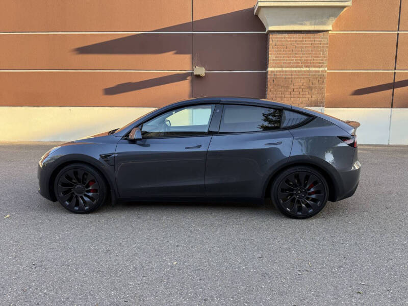 2023 Tesla Model Y Performance