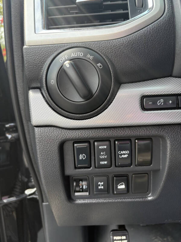 2017 Nissan Titan PRO-4X