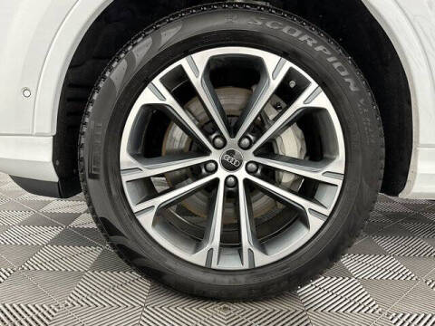 2025 Audi Q7 quattro Premium Plus 45 TFSI