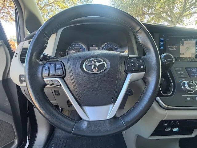 2017 Toyota Sienna