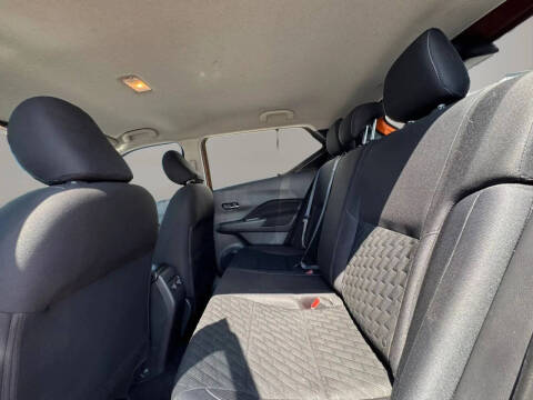 2021 Nissan Kicks SV