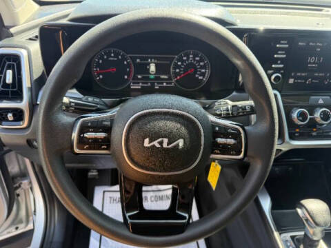 2022 Kia Sorento LX