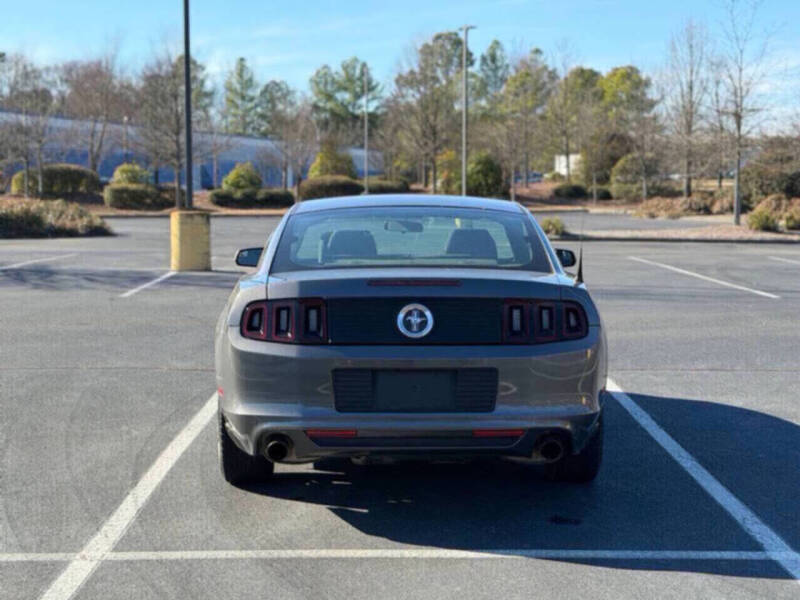 2014 Ford Mustang V6