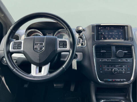 2016 Dodge Grand Caravan R/T