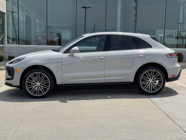 2025 Porsche Macan