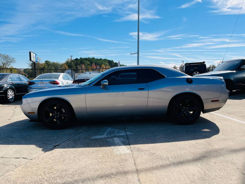 2013 Dodge Challenger R/T photo 9