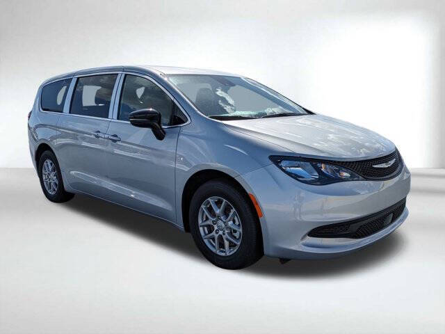 2026 Chrysler Voyager LX