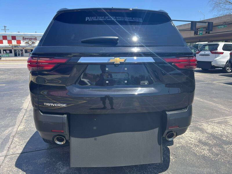 2022 Chevrolet Traverse LS