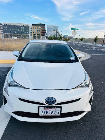 2017 Toyota Prius Two