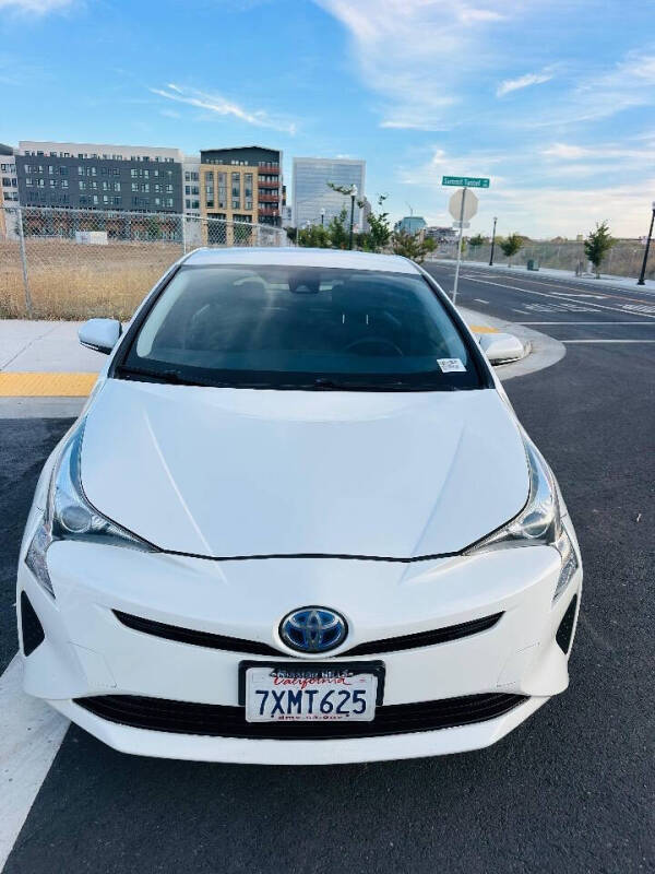 2017 Toyota Prius Two