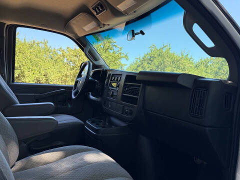 2016 Chevrolet Express LT 3500