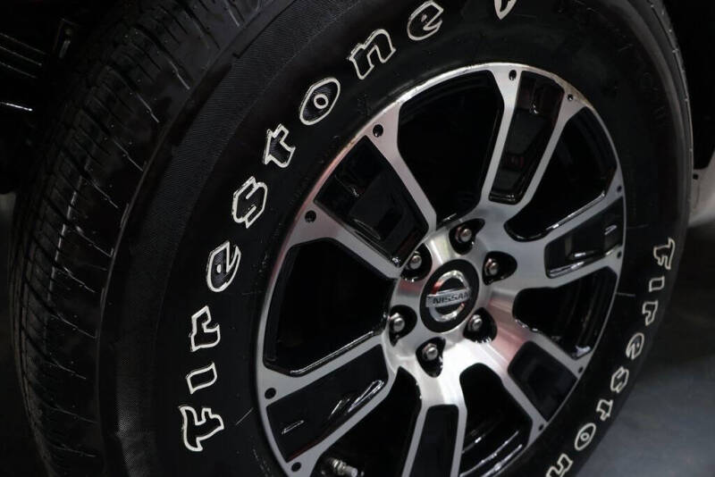 2022 Nissan Titan SV