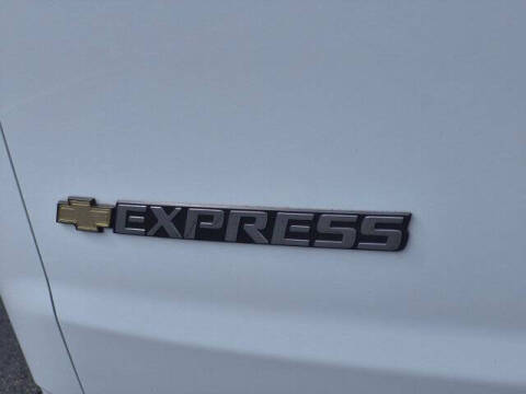 2024 Chevrolet Express LT 3500