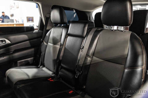 2020 Nissan Pathfinder SV