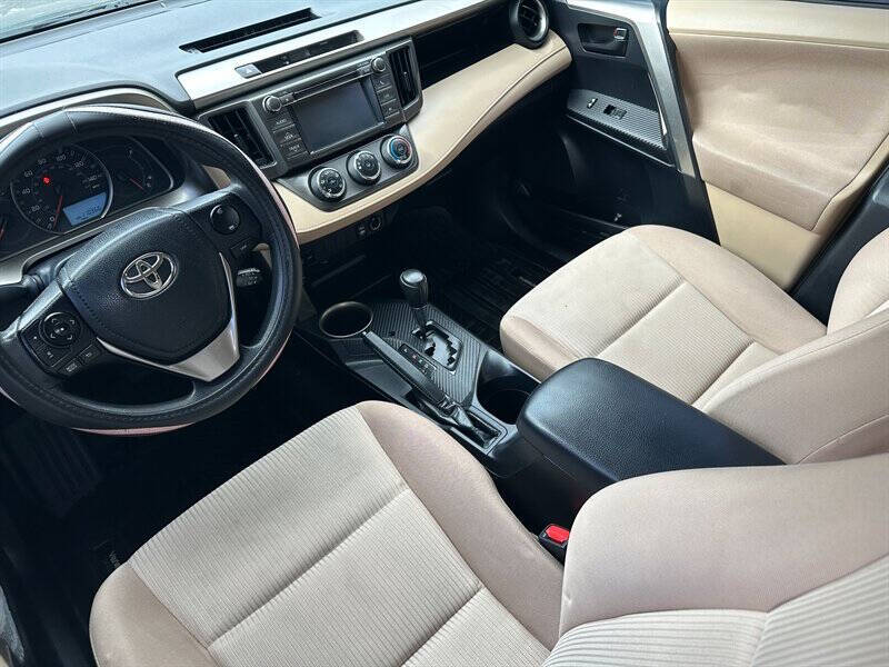 2013 Toyota RAV4 LE