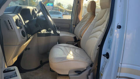 2010 Ford E-Series E-350 SD