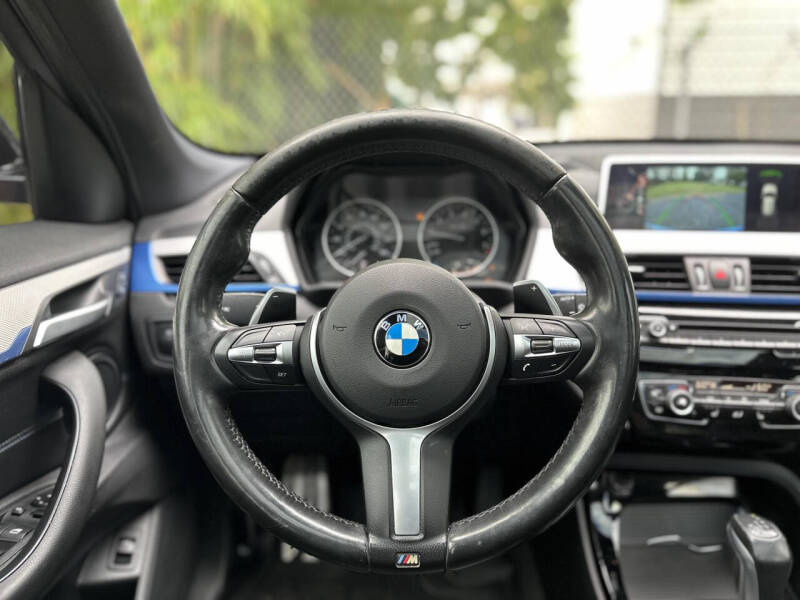 2017 BMW X1 28i photo 13