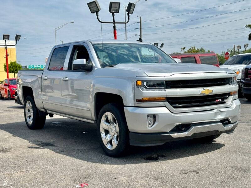 2018 CHEVROLET Silverado Pickup - $30,995